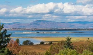 Vue sur le fleuve et le Mont St-Anne